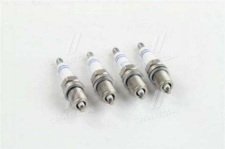 Свічка запалювання FR7DCXE NICKEL CHEVROLET AVEO, LACETTI, DAEWOO LANOS 4шт. Bosch 0242235913 (фото 1)