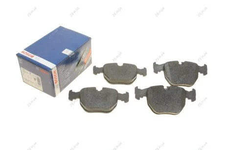 Колодка торм. диск. BMW 5 (E39),7 (E38),X5 передн. (Bosch 0 986 494 028