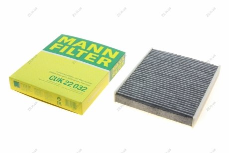 Фильтр салона TOYOTA HILUX 15-, CAMRY 17- угольный (MANN) MANN-FILTER CUK22032