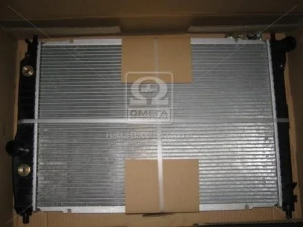 Радіатор охолодження CHEVROLET Nissens 61637