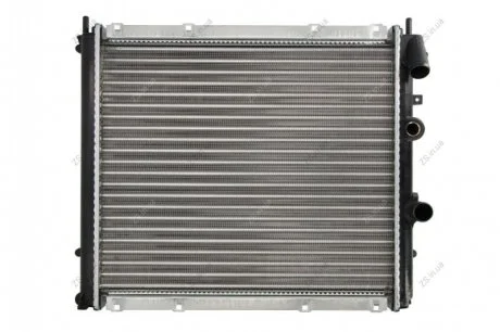 Радіатор охолодження Renault Nissens 63854A