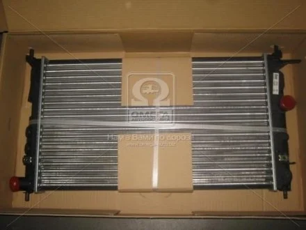 Радіатор охолодження OPEL Nissens 630121