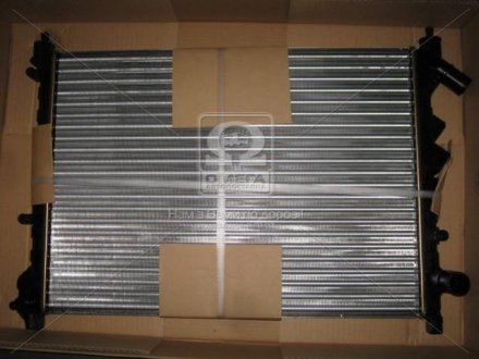 Радіатор Nissens 63832