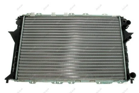 Радіатор охолодження двигуна AUDI 100 90- NRF 58868