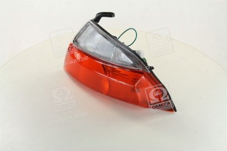 Фонарь лев. TOY HI-ACE 96-99 (вы-во) TYC 18-5616-05-2B