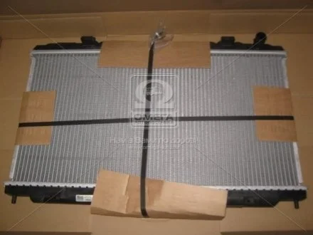 Радіатор охолодження NISSAN ALMERA/PRIMERA Nissens 67344A