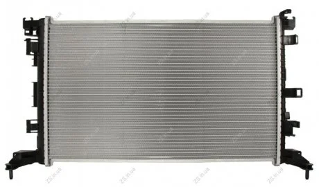 Радіатор охолодження RENAULT LAGUNA III (07-) Nissens 637602