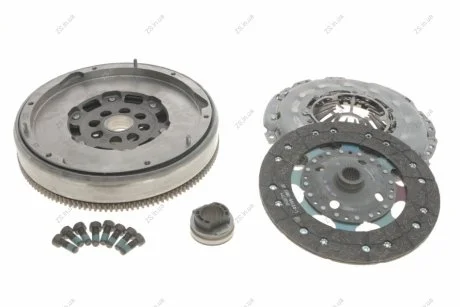 Зчеплення+маховик CITROEN C4-C5,FIAT SCUDO,PEUGEOT EXPERT 2,0HDI 04-(Вір-во) LUK 600 0136 00