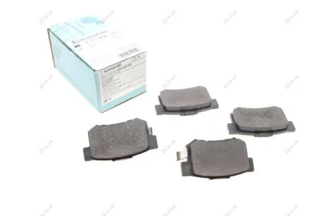 Комплект гальмівних колодок з 4 шт. дисків Blue Print ADH24250