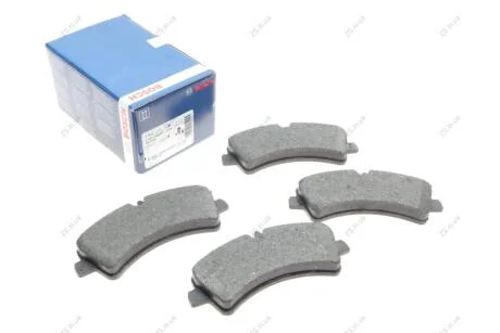 Комплект гальмівних колодок з 4 шт. дисків Bosch 0986495099