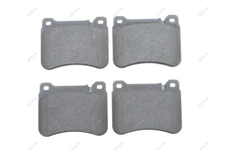 Комплект тормозных колодок из 4 шт. дисков Bosch 0986494166