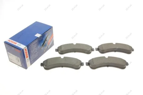 Комплект гальмівних колодок з 4 шт. дисків Bosch 0986494335