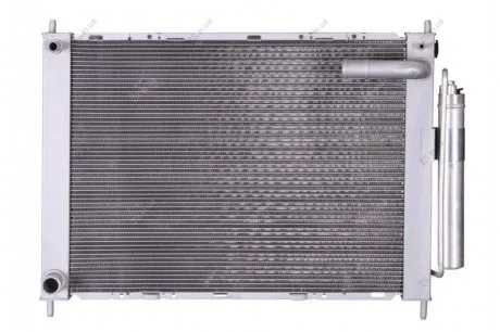 Радіатор системы охолодження Nissens 68747