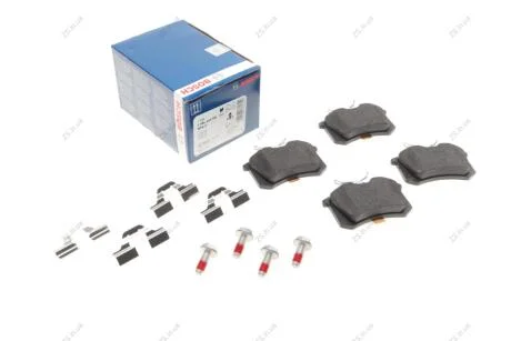 Комплект гальмівних колодок з 4 шт. дисків Bosch 0986494596