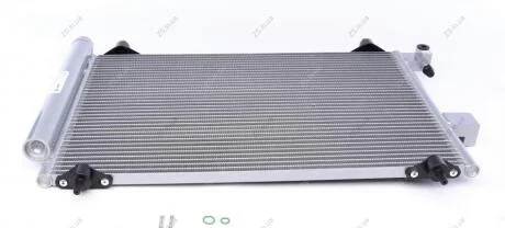Радiатор кондицiонера Knecht/Mahle AC 585 001S