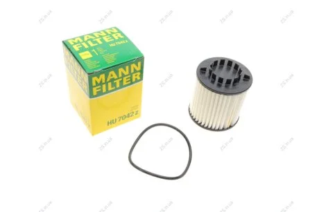 Масляний фільтр MANN-FILTER HU7042Z