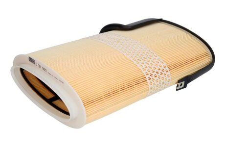 Повітряний фільтр MANN-FILTER C31002