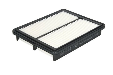 Повітряний фільтр MANN-FILTER C24042
