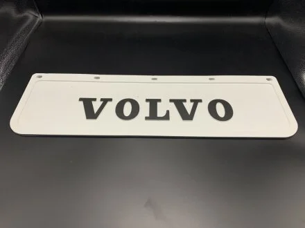 Бризковик на крило кабіни з об\'ємним малюнком "VOLVO" Білий (180X600) GURBUZ PLASTIK GP0405