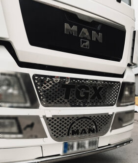 Накладки на передню решітку MAN TGX Е5 нержавіюча сталь KOCKAR DEP-KKMN117